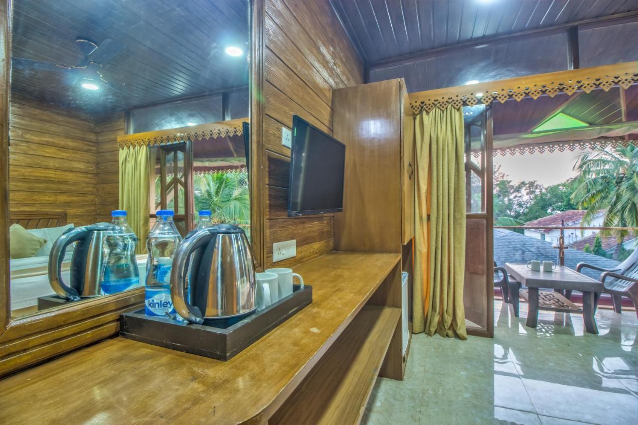 The Village Beach Resort Baga Buitenkant foto
