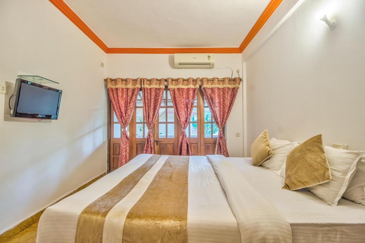 The Village Beach Resort Baga Buitenkant foto