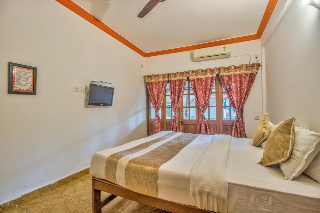 The Village Beach Resort Baga Buitenkant foto